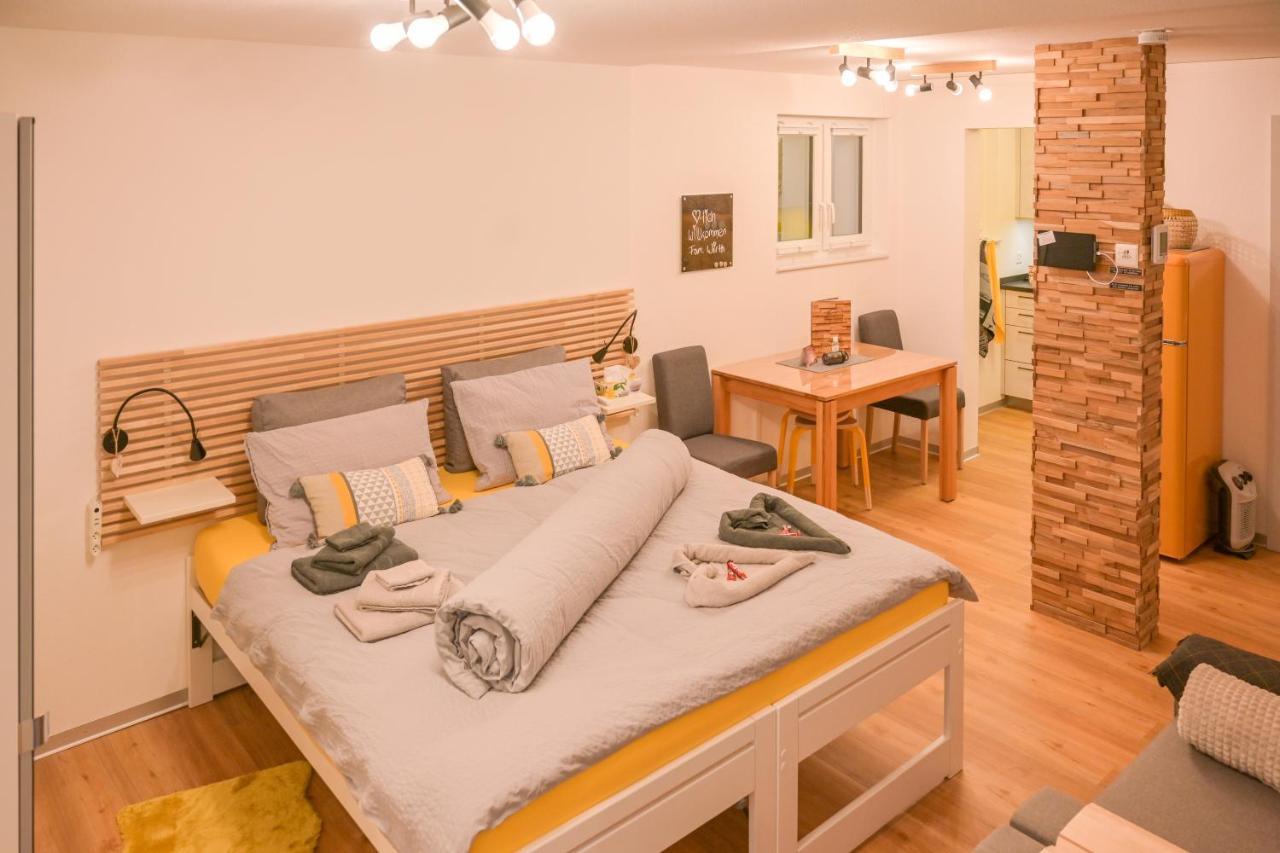Ambassador Yellow Home Грахен Экстерьер фото